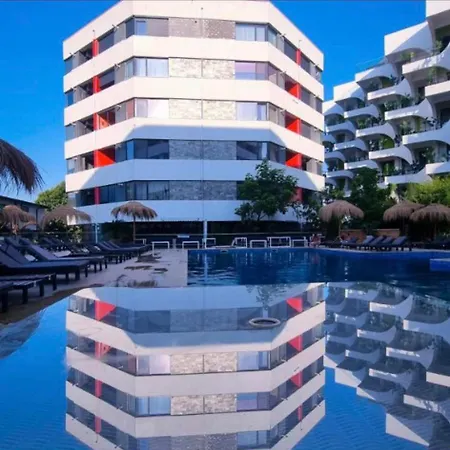 My - Unique Luxury * Navodari