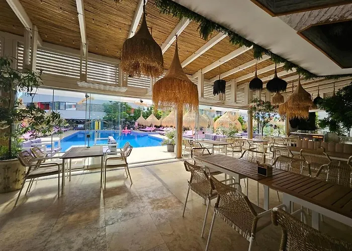 My - Unique Luxury Нэводари